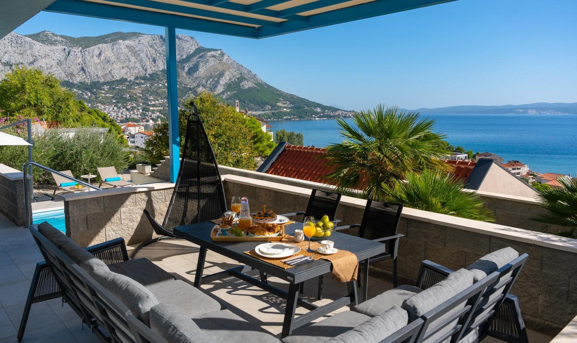 Villa Allegra With 32Msq Heated Pool, 300M Far From Sandy Beaches, Open Sea View Omis Exterior photo